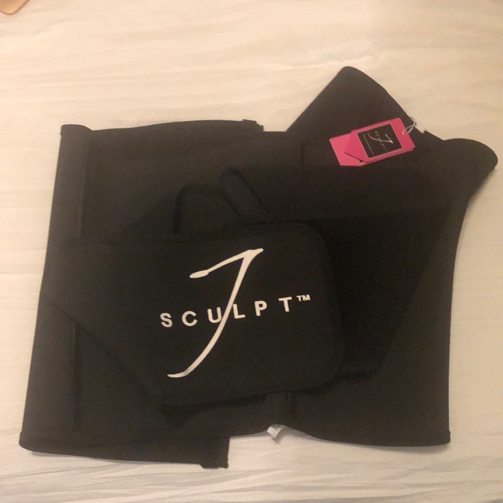 J sculpt waist belt size 3x. RUN SMALL!!!!